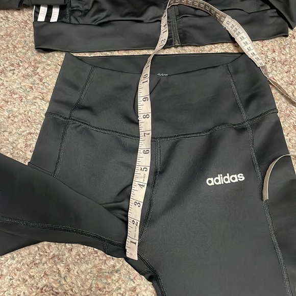 New adidas 2 pc pantsuit - zip javket and legging pants - Picture 13 of 15